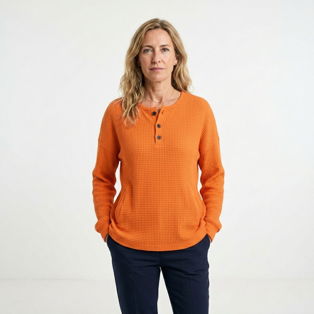 Nuria | Suéter Henley de Punto Waffle Acogedor
